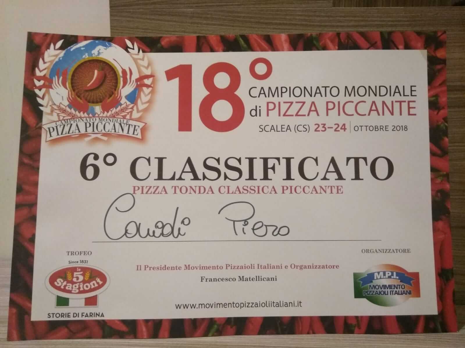 Interno accogliente della Pizzeria Del Corso ad Alba